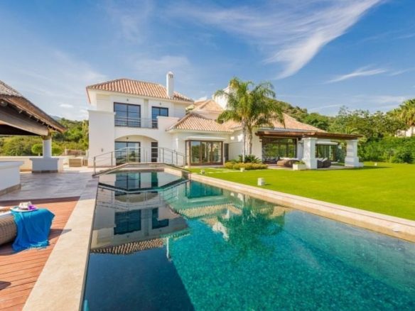 Benahavis – Villa 6bed – Gated – Sea views