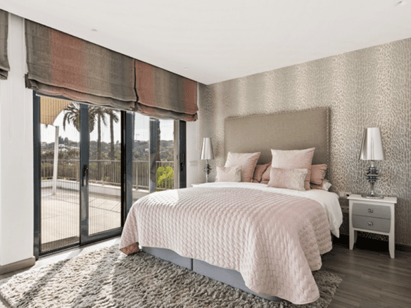 Nueva Andalucia – Prime location – Gated – Golf views