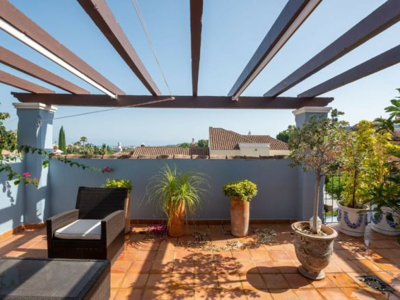 Nueva Andalucia  – 4B House – South facing