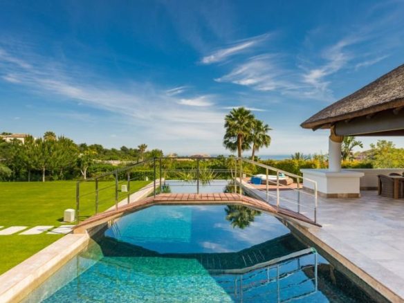 Benahavis – Villa 6bed – Gated – Sea views