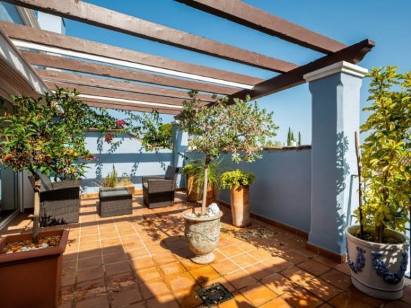 Nueva Andalucia  – 4B House – South facing