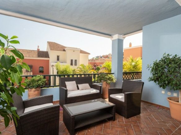 Nueva Andalucia  – 4B House – South facing