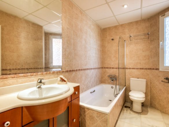 Paraíso Park. Benahavís. 3 bedroom townhouse for sale.