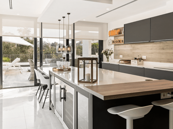 Nueva Andalucia – Prime location – Gated – Golf views