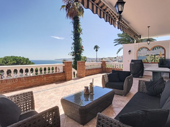 Casares – Andalucian Villa for sale  – Sea views