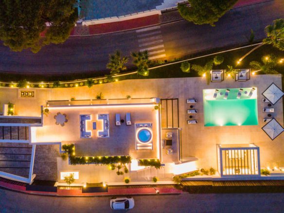 Nueva Andalucia  – Modern Turnkey villa
