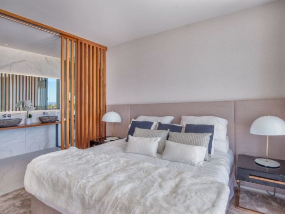 Benahavis- Penthouse – Private Pool- Garden – Sea Views