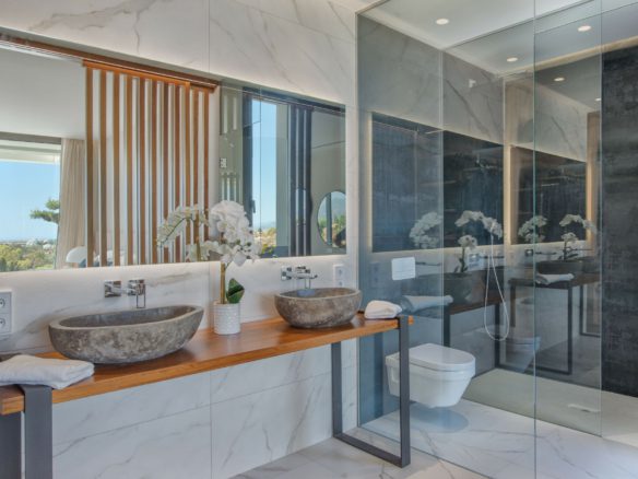 Benahavis- Penthouse – Private Pool- Garden – Sea Views
