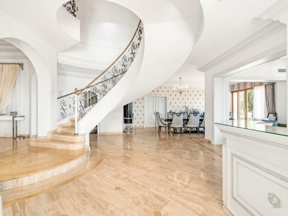 Reduced – Benahavis -16 Bedroom Hotel for sale