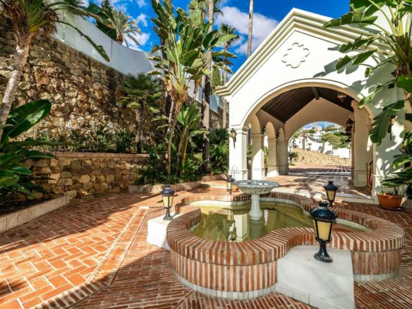 Reduced – Benahavis -16 Bedroom Hotel for sale