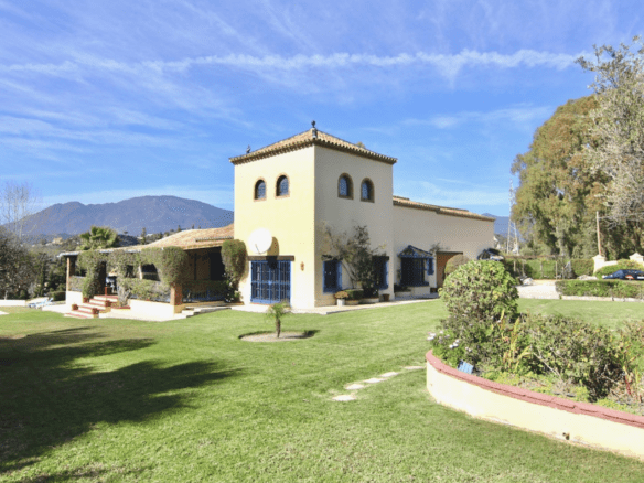 Reduced – Estepona –  Finca –  4000m2 Plot