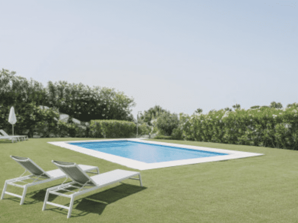 Nueva Andalucia – Modern villa for sale & Rent