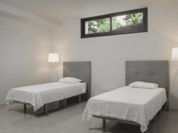Nueva Andalucia – Modern villa for sale & Rent