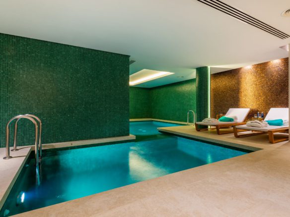 Golden Mile – Modern 4B villa – 2nd Line Beach