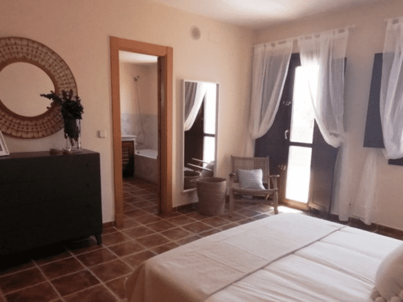 Bank repo – Estepona townhouses – Near Golf & Facilities