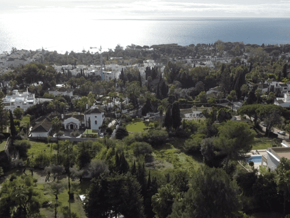 Golden Mile – Plot  – Project  to build 3 villas