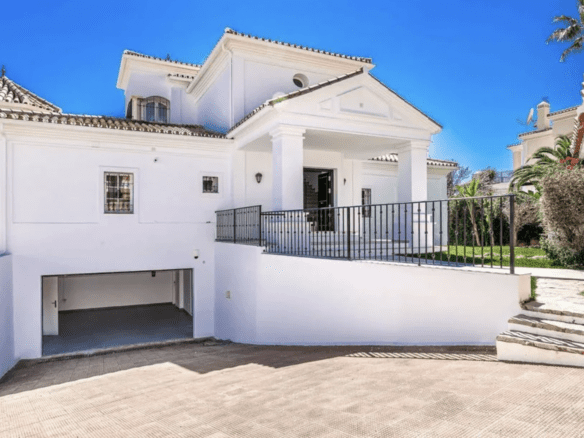For Rent – Nueva Andalucia – 5 bed villa – Near Los Naranjos Golf Club