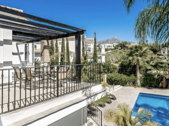 For Rent – Nueva Andalucia – 5 bed villa – Near Los Naranjos Golf Club