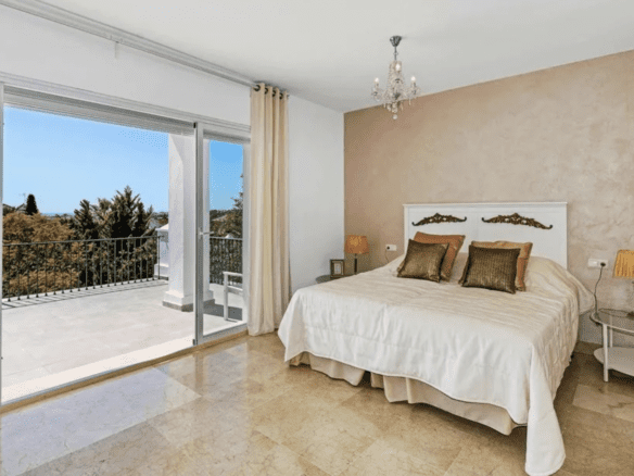 For Rent – Nueva Andalucia – 5 bed villa – Near Los Naranjos Golf Club