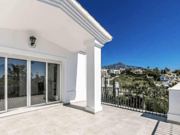 For Rent – Nueva Andalucia – 5 bed villa – Near Los Naranjos Golf Club
