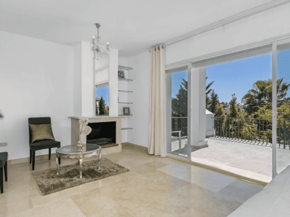 For Rent – Nueva Andalucia – 5 bed villa – Near Los Naranjos Golf Club