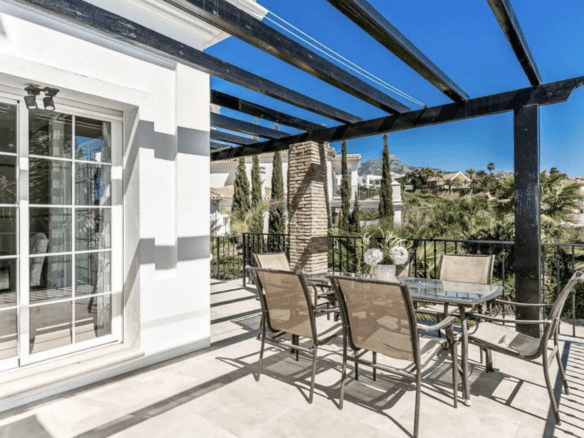 For Rent – Nueva Andalucia – 5 bed villa – Near Los Naranjos Golf Club