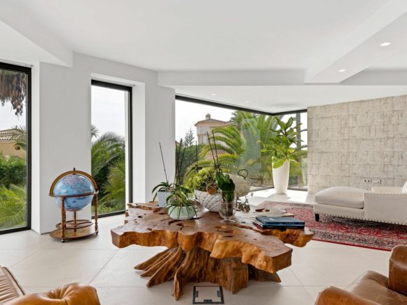 OFF MARKET Nueva Andalucia – Mansion -Tennis -Spa