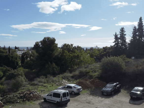 Golden Mile (Marbella) – Plot to develop 3 villas