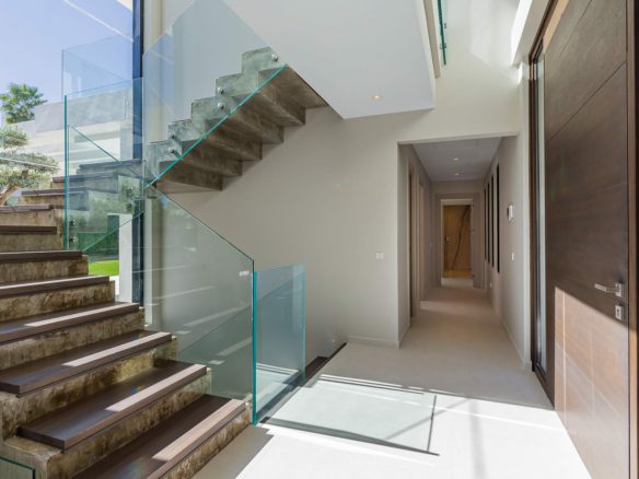 For Sale – Stunning 5 Bedroom Villa, Nueva Andalucía, Marbella 🇪🇸 🌴☀️