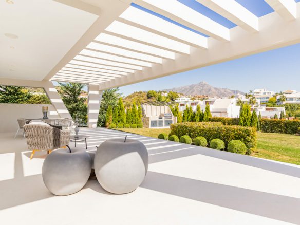 For Sale – Stunning 5 Bedroom Villa, Nueva Andalucía, Marbella 🇪🇸 🌴☀️