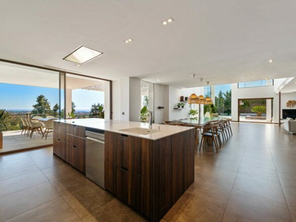 For Sale & Rent 🏠 FRONTLINE GOLF VILLA, PANORAMIC SEA VIEWS, LA ALQUERIA