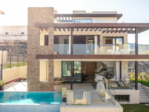 🌟 Fantastic Villa in Benahavis – Spain’s First Sustainable/Organic Project 🌿🏡