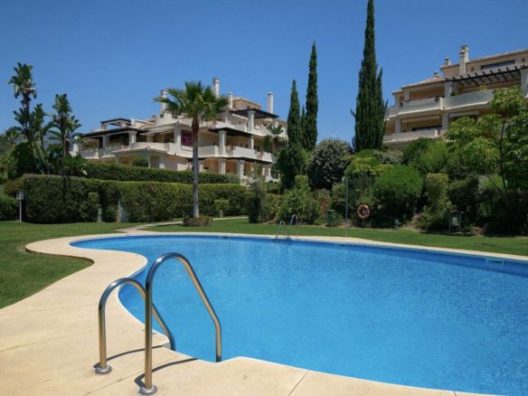 Benahavis – 3bed Apt.-Spa – Indoor Pool