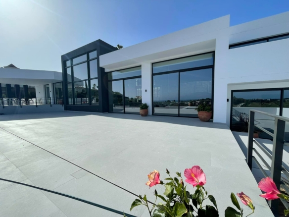 🇪🇸 FOR SALE: The Coolest New Ultra-Modern Luxury Dream Villa in Benahavis | Costa del Sol 🌴 25m Infinity Pool + Panoramic Sea Views | 10-15 Minutes from Puerto Banús