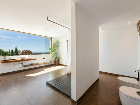 For Sale & Rent 🏠 FRONTLINE GOLF VILLA, PANORAMIC SEA VIEWS, LA ALQUERIA