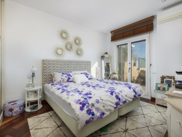 Nueva Andalucia – Penthouse – 3bed – South facing -Sea views