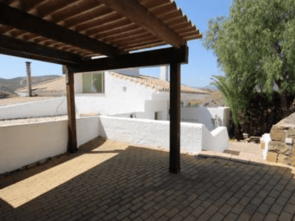 Benahavis – 3 bed Villa – Golf & Sea Views