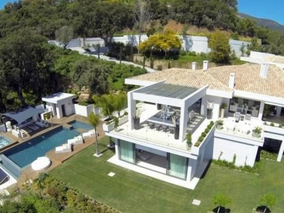 SOLD – La Zagaleta -Modern villa  – Sea views