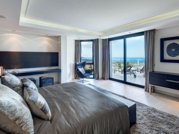 SOLD – La Zagaleta -Modern villa  – Sea views