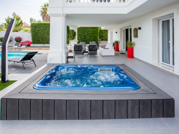 Nueva Andalucia – Best Priced Villa – For Sale & Rent