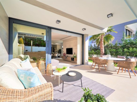 Puerto Banus – Townhouses – New -Walk to Beach