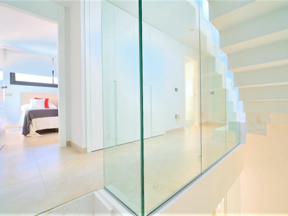 Puerto Banus – Townhouses – New -Walk to Beach