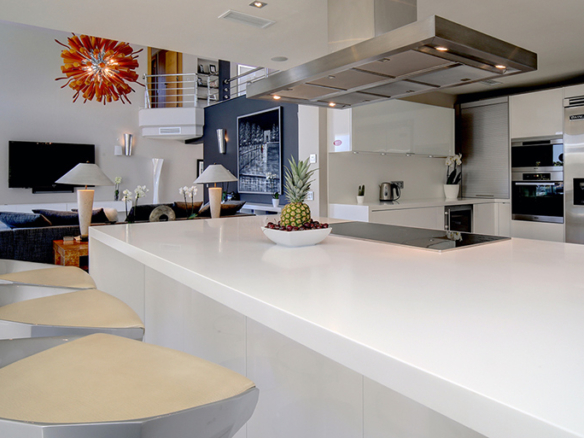 Reserved – Nueva Andalucia – Modern Luxury villa for Sale & Rent