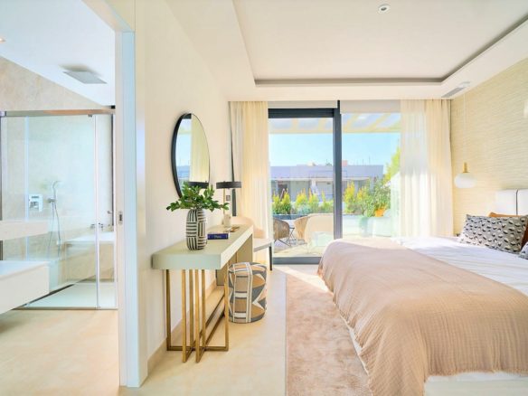 Puerto Banus – Townhouses – New -Walk to Beach