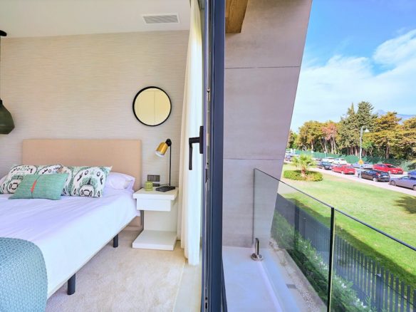 Puerto Banus – Townhouses – New -Walk to Beach