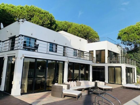 Marbella East – Modern villa – Sale & Rent (Max 20 Guests)