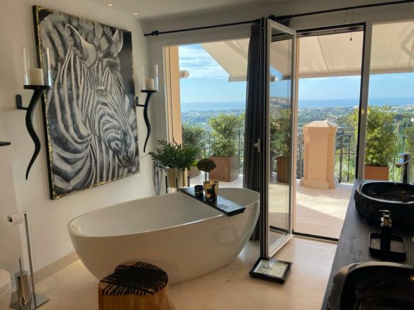 Benahavis – Villa  – Panoramic Views