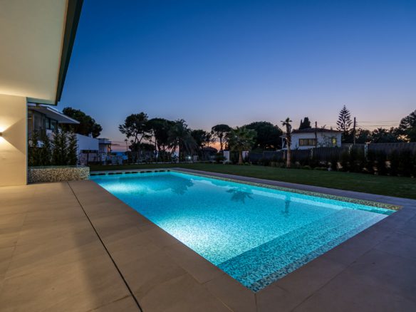 Golden Mile – New Modern villa
