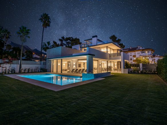 Golden Mile – New Modern villa