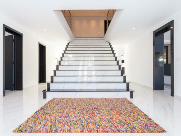 Marbella East  – Modern villa – Near Beach